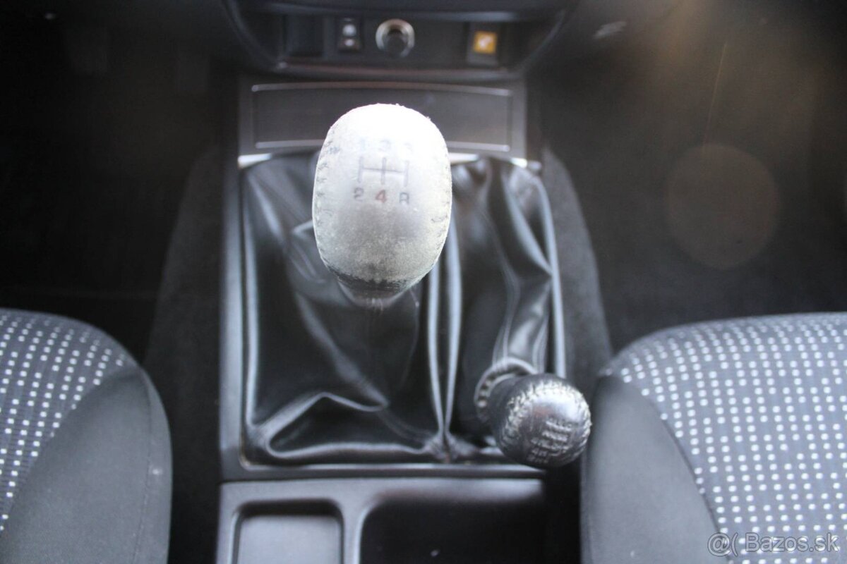 Mitsubishi L200 2.5 DI-D Double Cab Invite - 16