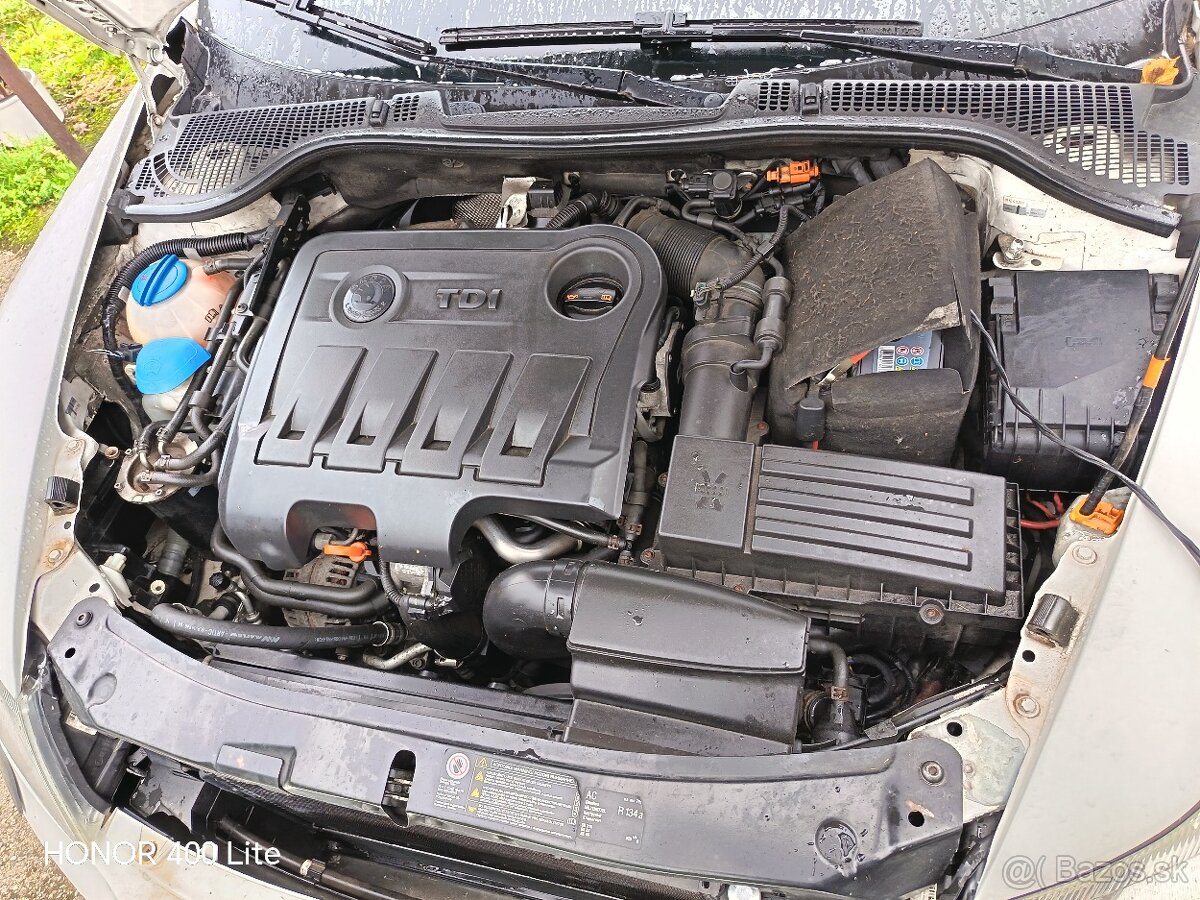 Škoda Octavia 2 scout rv2011 - 16