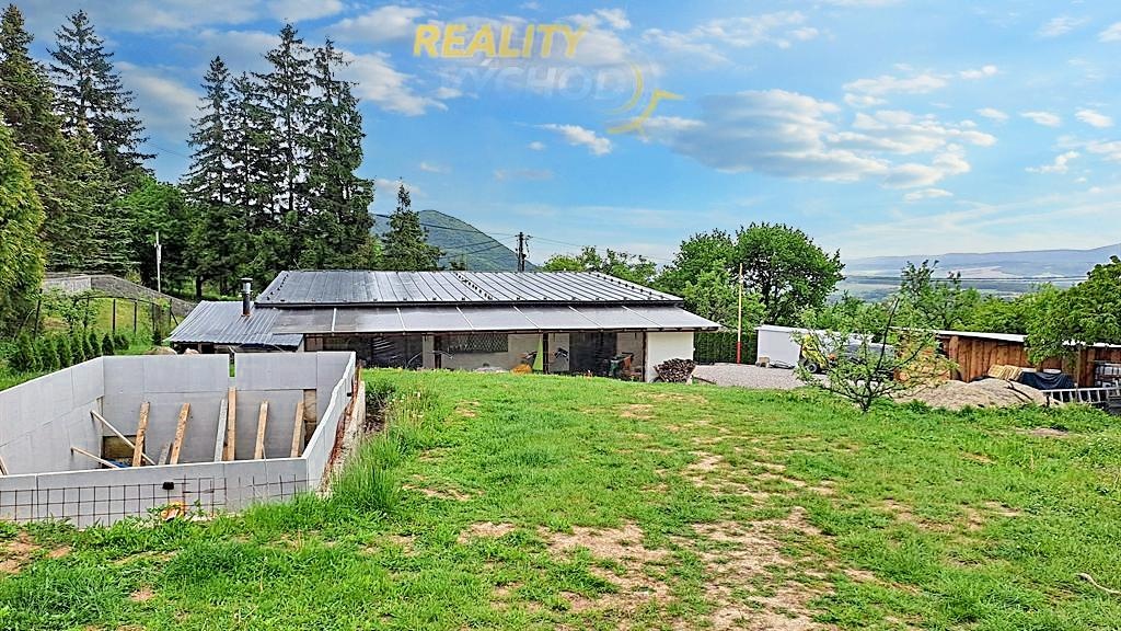 Rodinný dom s bazénom za cenu bytu - 16