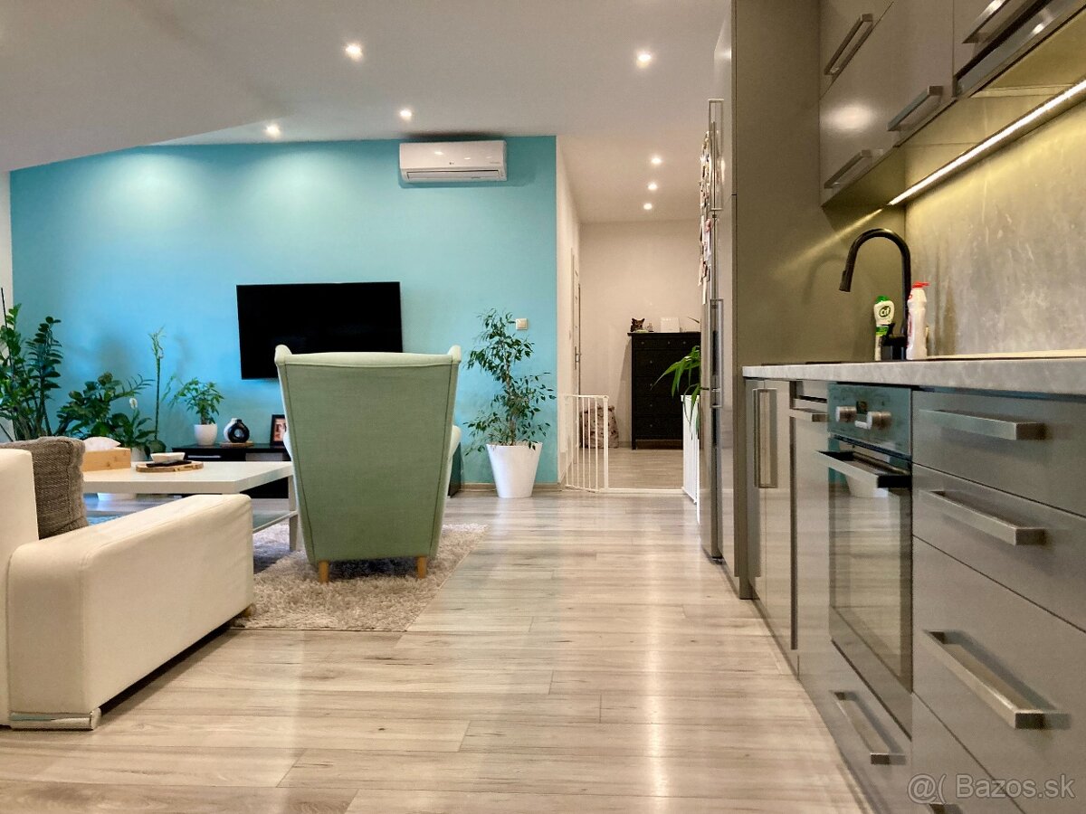 2-izbový byt 75m2 so zariadením + parkovacie miesto, KN - 16