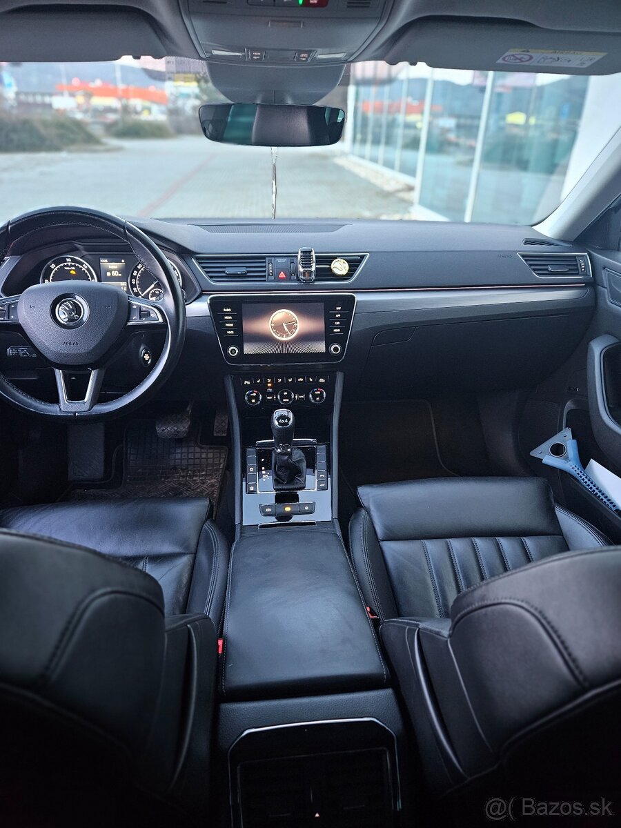 Predam Skoda Superb Combi 4x4 DSG 2019 140kw - 16