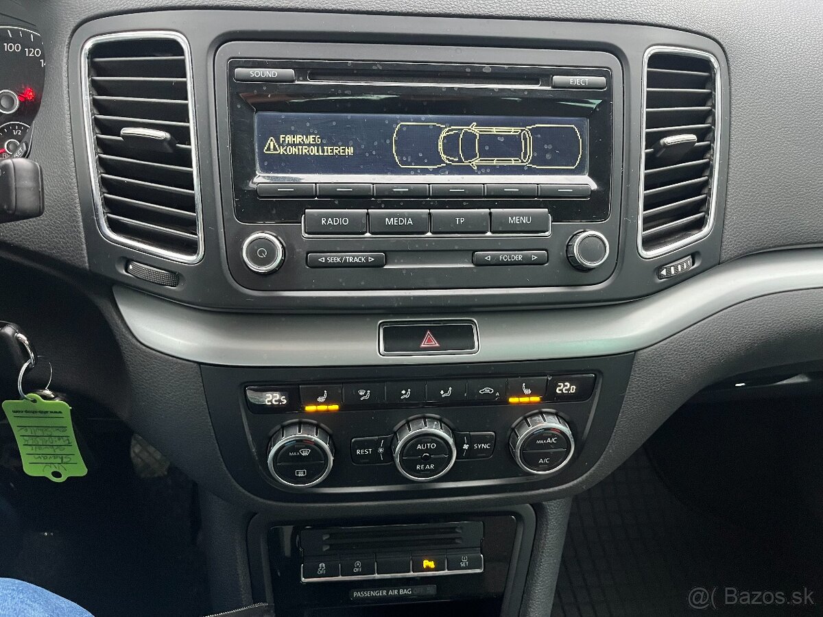 VW Sharan 2,0 TDi Bluemotion - 16