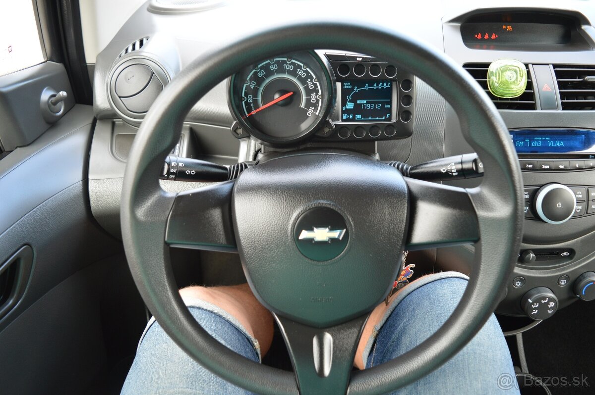 SPARK 1,0 16V 50kW M5 benzín rok 2011 - 16