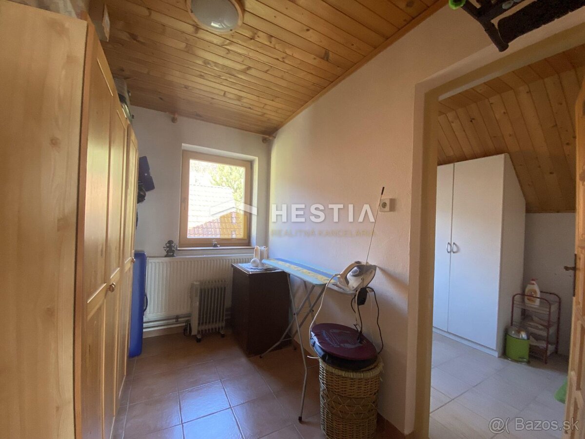 ZNÍŽENÁ CENA RODINNÁ USADLOSŤ v úžasnej lokalite, pozemok - 16