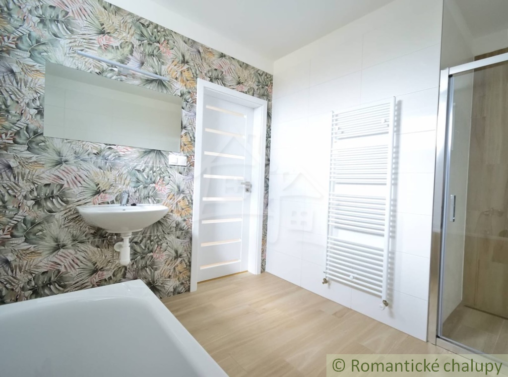 Novostavba štvorizbového rodinného domu s garážou v radove - 16