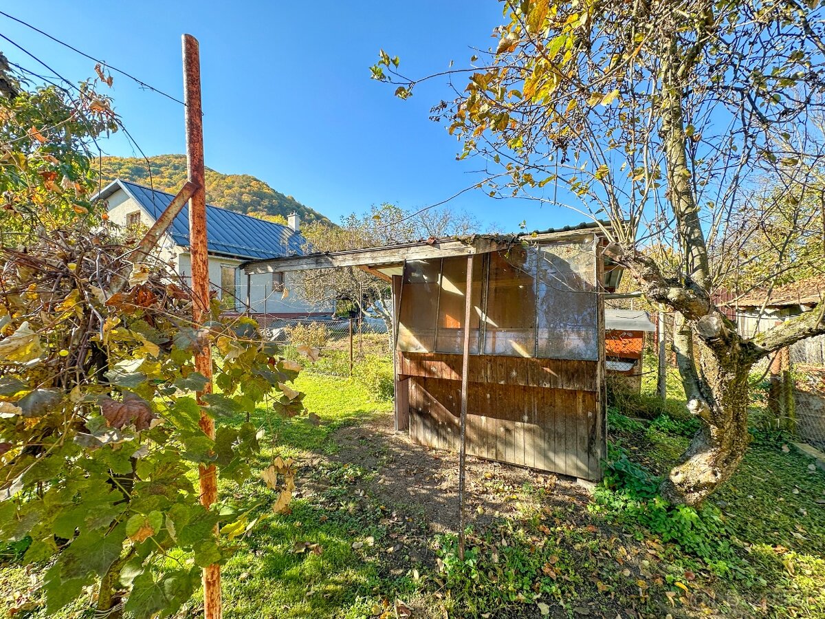 Dom s letnou kuchynkou v meste Žarnovica - 16