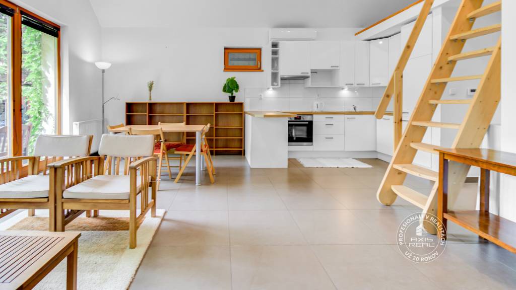 AXIS REAL | DVA V JEDNOM - Veľký a menší dom na jednom pozem - 16