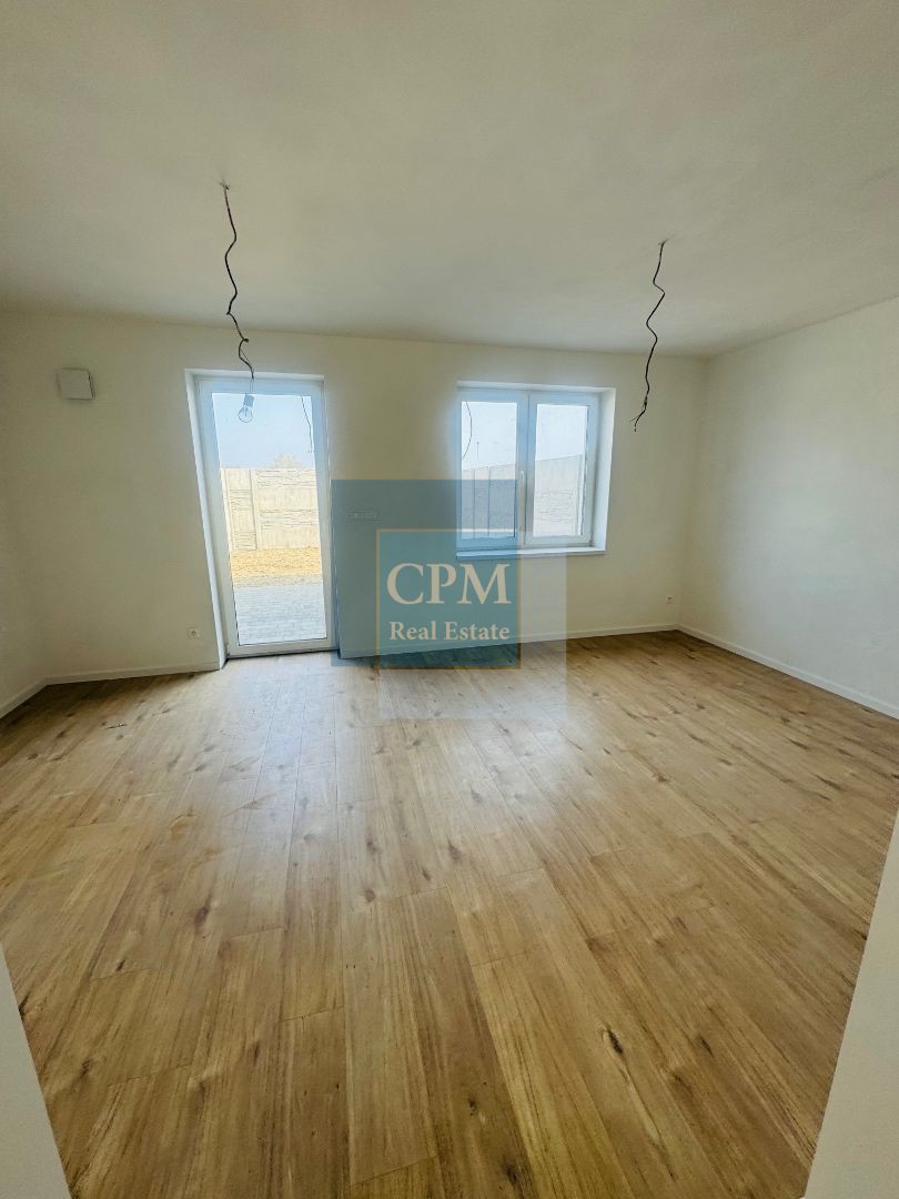 Ponúkame na predaj 4-izbové dvojdomy s pozemkom a parkovaním - 16