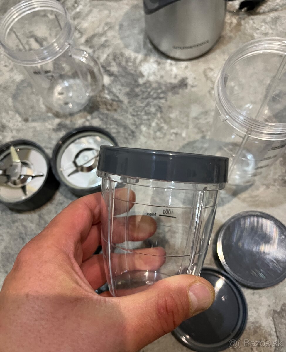 Smoothie mixer GOURMETmaxx kuchynský robot - 16