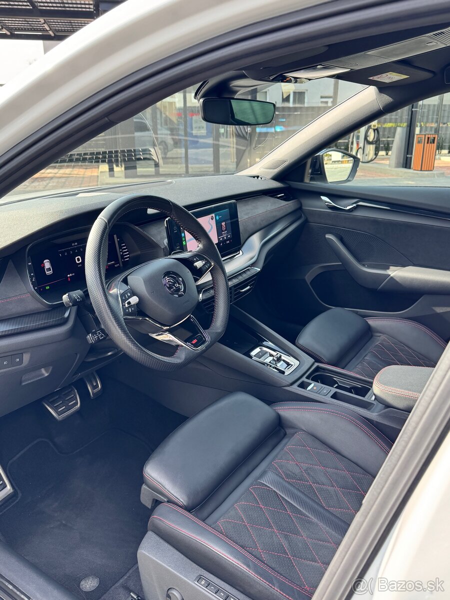 Škoda Octavia RS TS 2.0 TSI 2023 DSG - 16