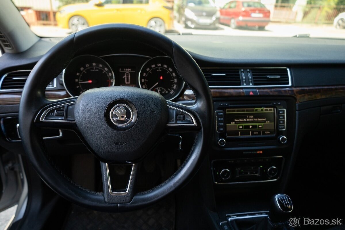 Škoda Superb Combi 2.0 TDI CR Elegance - 16