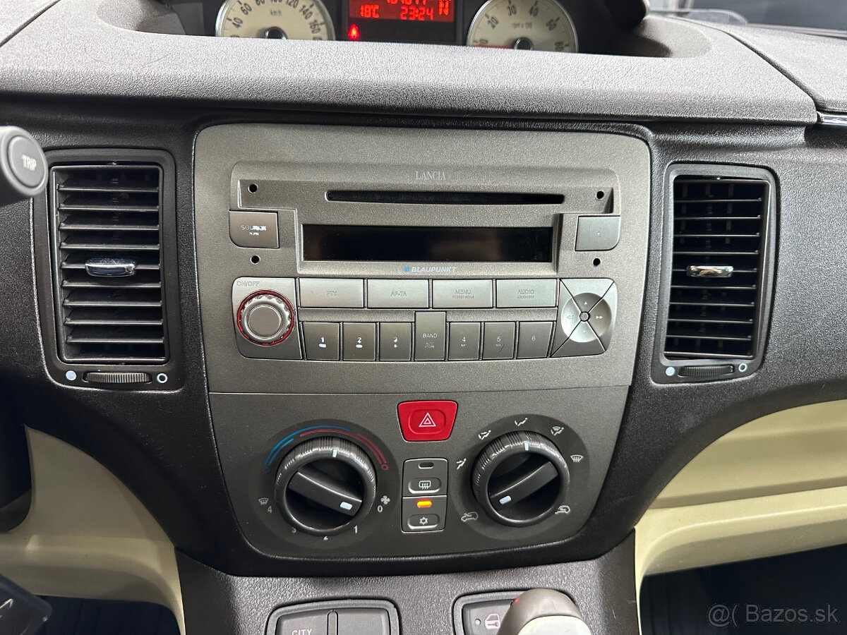 Lancia Musa 1.4 Benzín Automat - 16