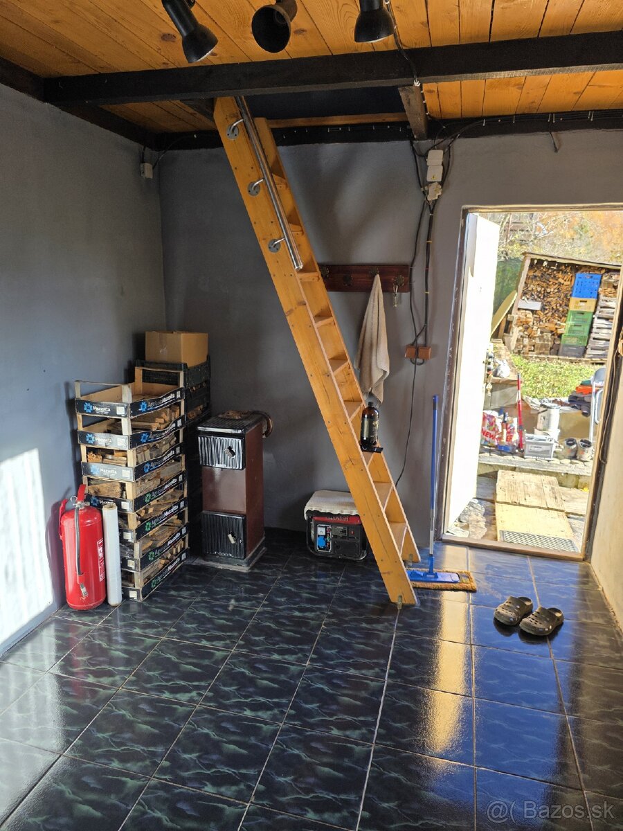 Rekreačný pozemok s chatkou - 16