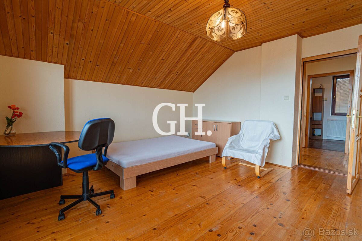 NA PREDAJ – KOMFORTNÝ 4-IZBOVÝ RODINNÝ DOM S GARÁŽOU A TERAS - 16