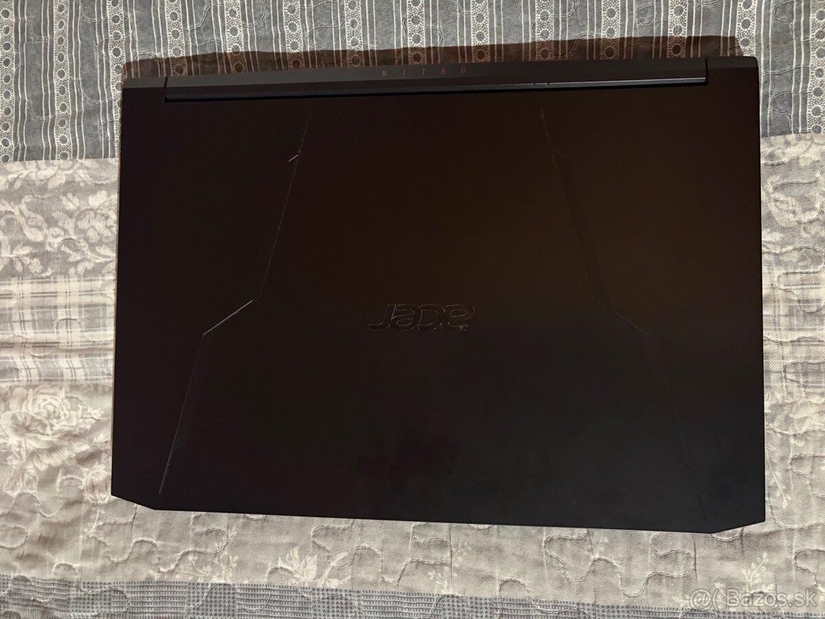 Acer Nitro 5 AN515-57 - 16