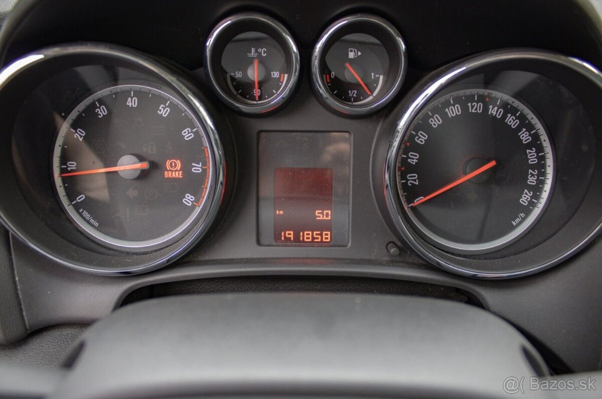 Opel Astra J 1.4 74 kW - 16