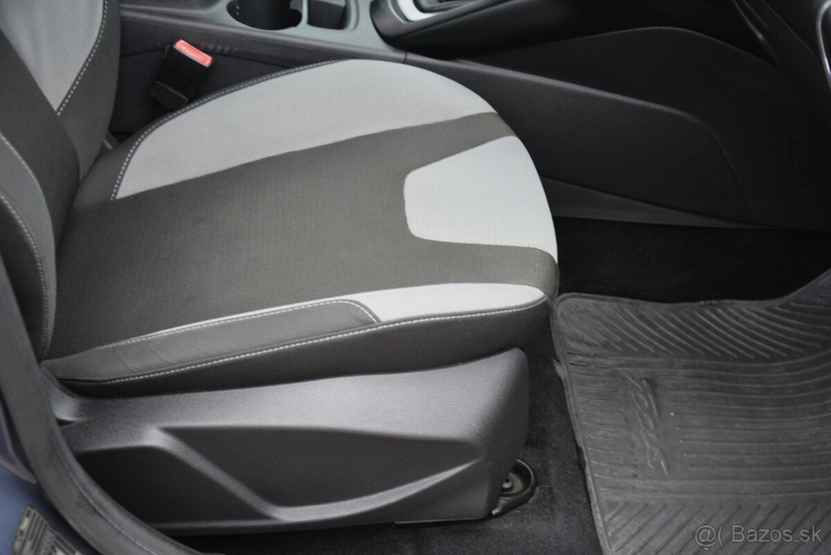 Ford Focus Array 1.60 SR voz - 16