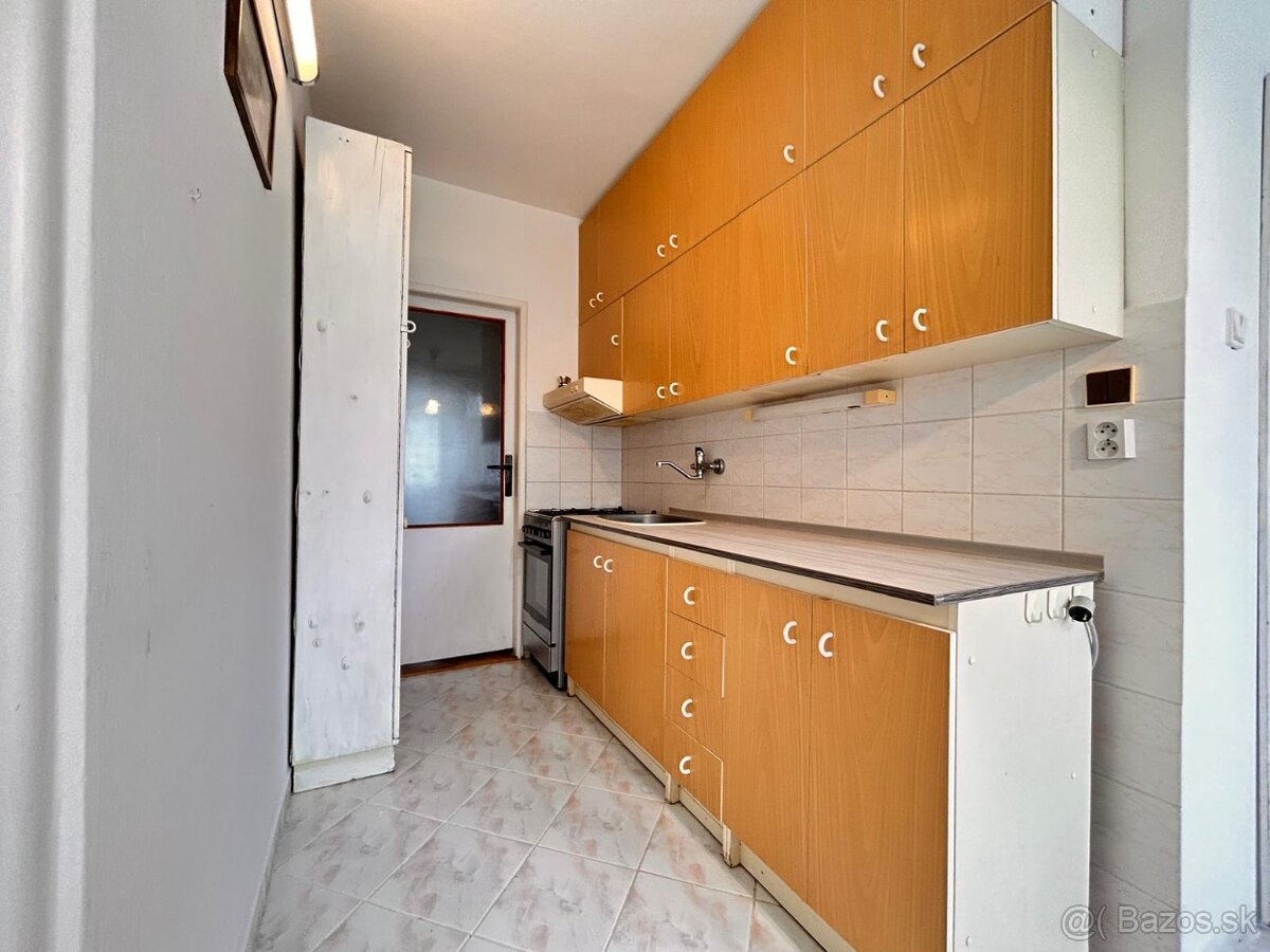 Exkluzívne na prenájom 4 izbový byt v Nitre - Chrenová 1 - 16