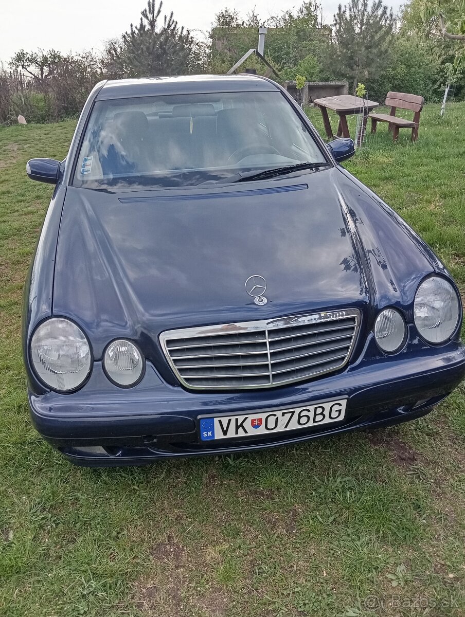 Mercedes - 16