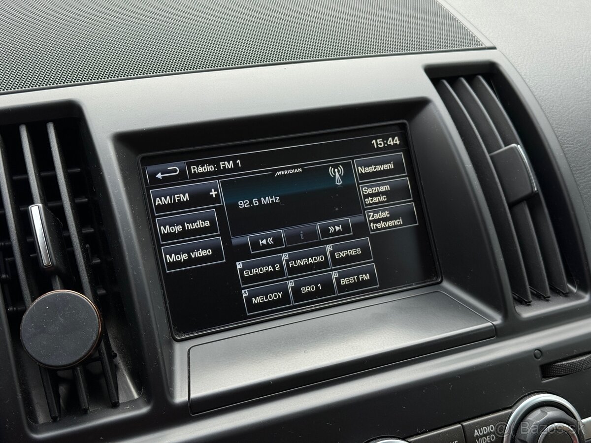 Land Rover Freelander 2 | 2.2 diesel manuál - 16