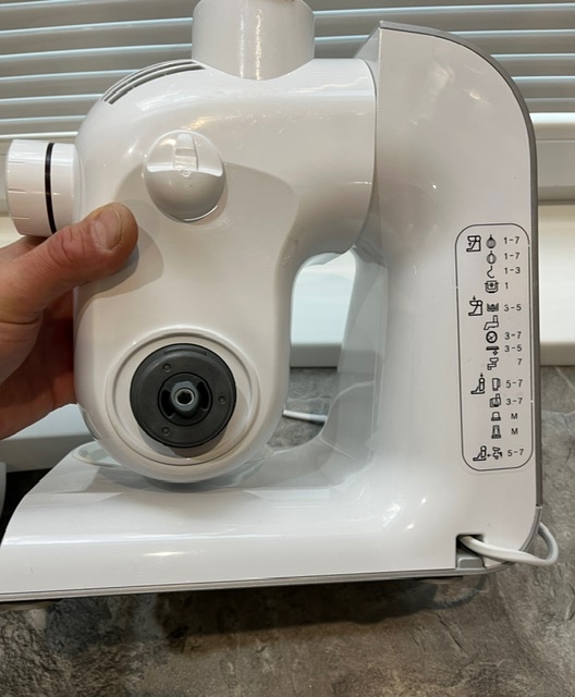 Bosch MUM 54240 900W kuchynský robot - 16