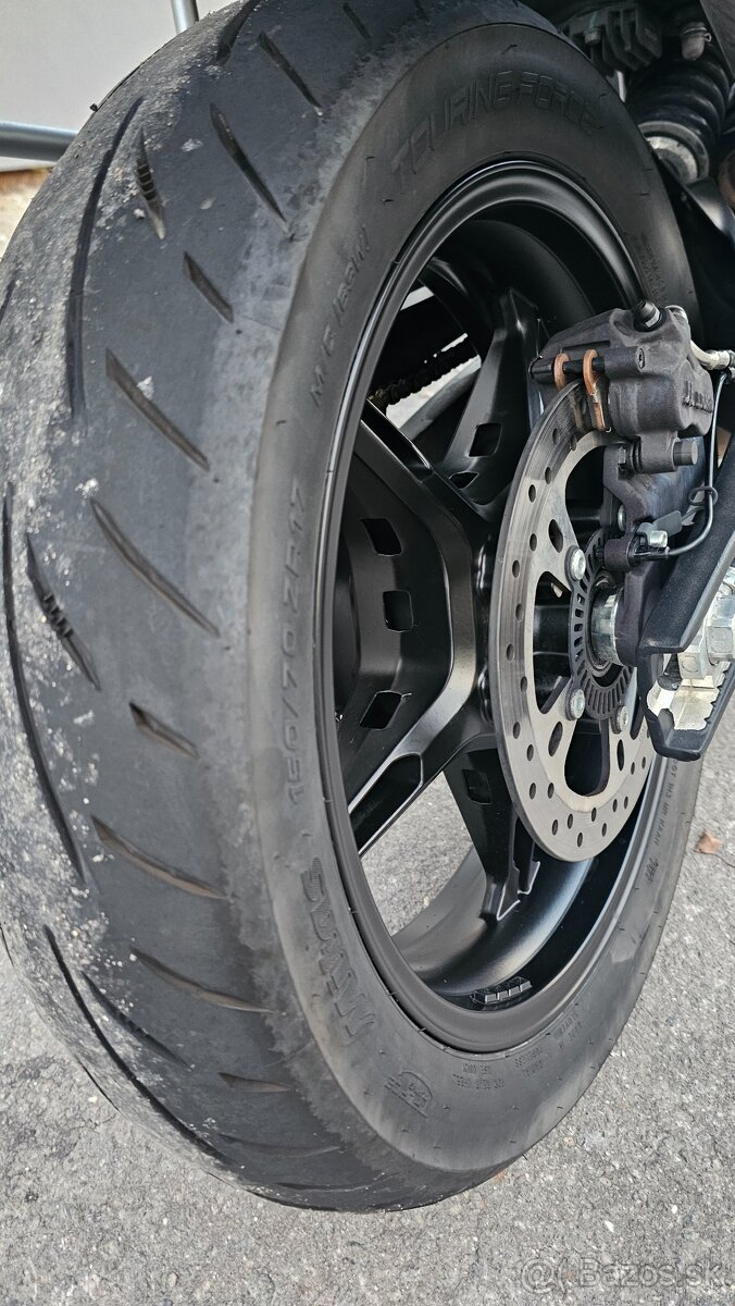 Moto 800MT Touring r.v. 2022 - 16