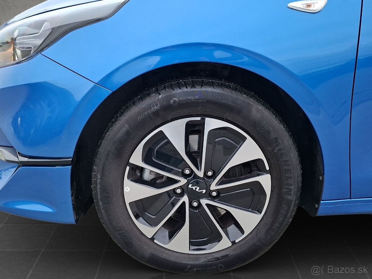 Kia CEED SW 1,5 T-GDi M6 SILVER+SILVER PACK 103kW/140k - 16