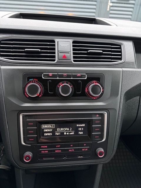 VW Caddy 2018 1.0 TSI 74 kW možný odpočet DPH - 16