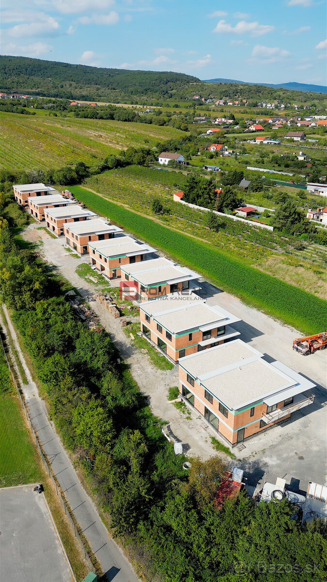 4-izbový mezonet so záhradou v projekte PRI KAPLNKE – Dubová - 16