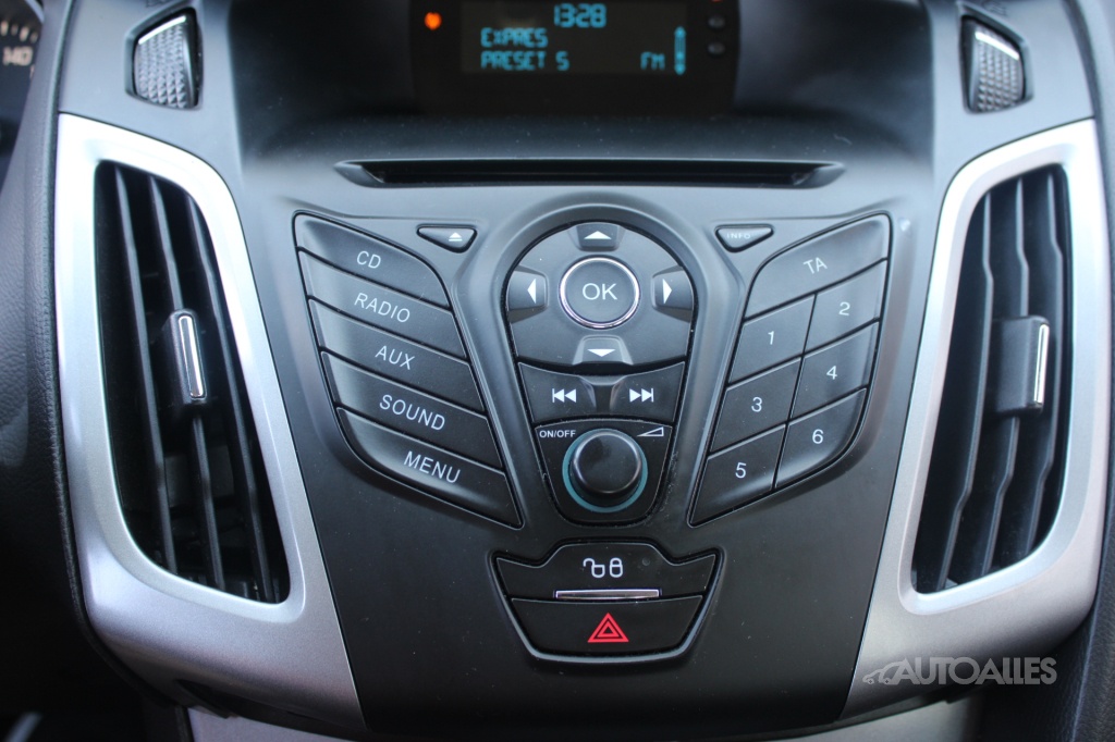 Ford Focus Combi 1,0 ECOBOOST 74 kW TREND - 16