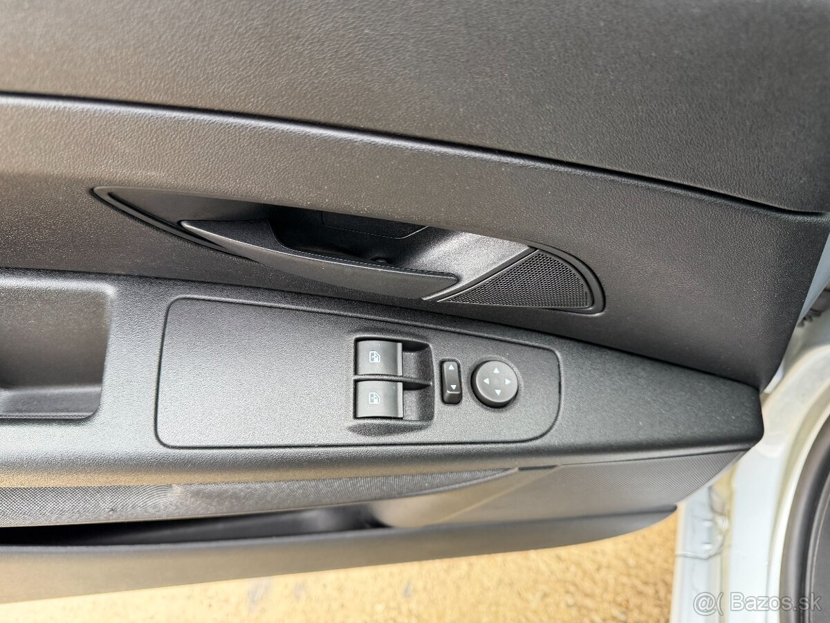 Fiat Grande Punto 1.4 8v Active - 16