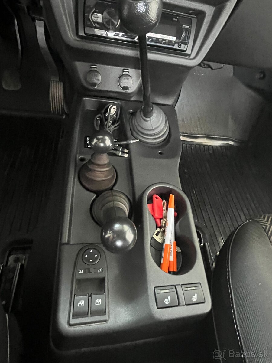 Lada Niva Bronto 1,7 4x4 - 16