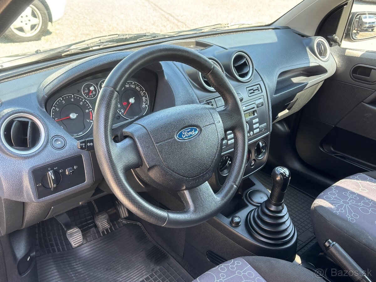 Ford Fiesta 1.3i Duratec Champion X - 16