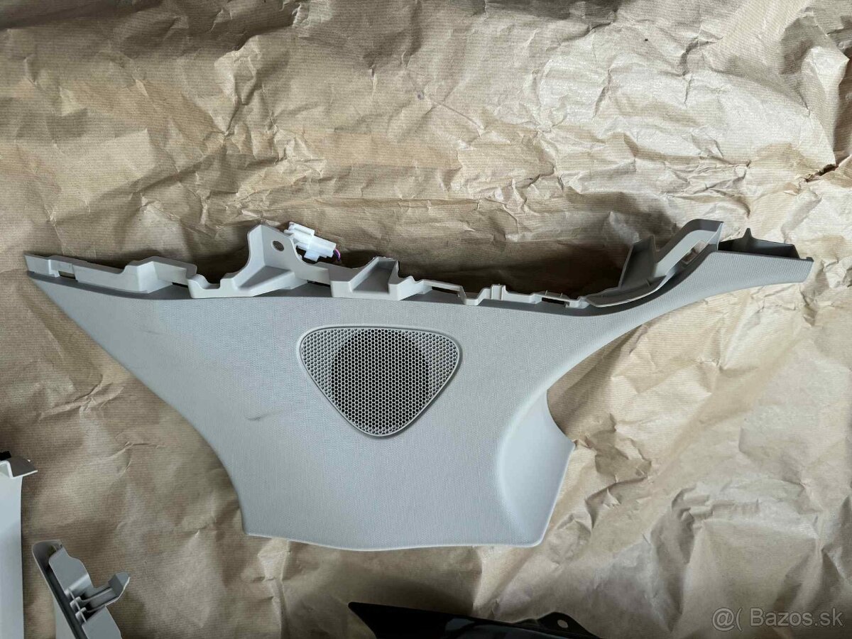 Mazda CX5 II plasty interiéru - 16