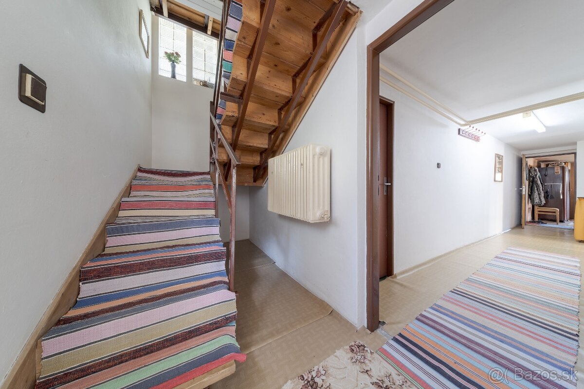 Útulný dvojpodlažný RD s terasou v lone prírody • Gelnica • - 16