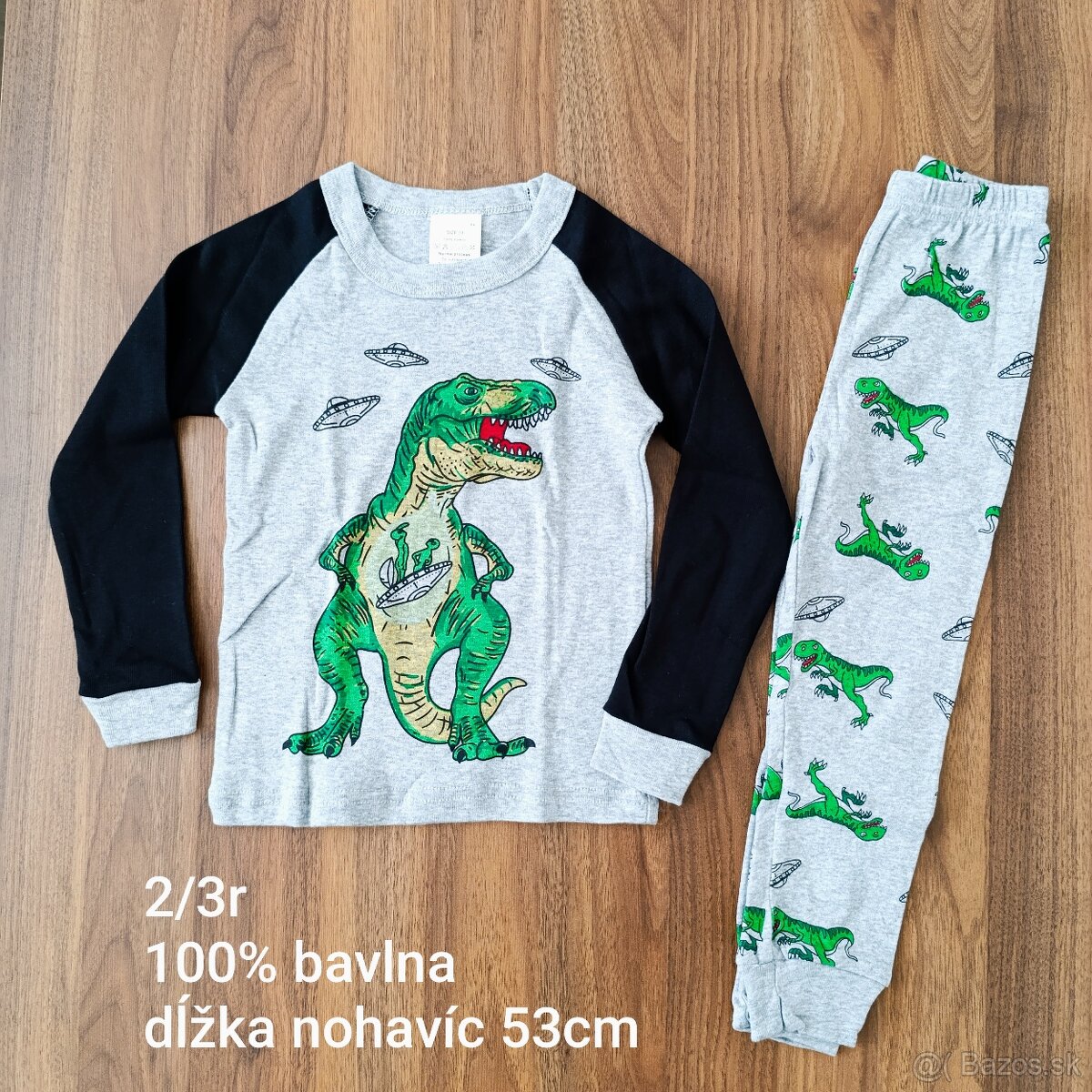 Dvojdielne pyžamo motív traktor - 16