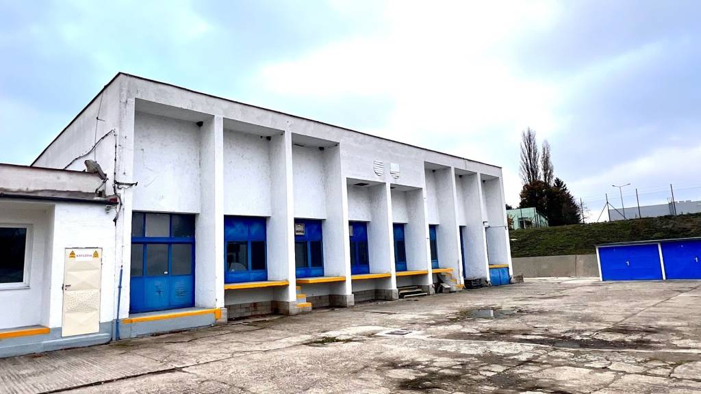 PRENÁJOM Skladová hala 456 m2 s kanceláriami, Senica centrum - 16