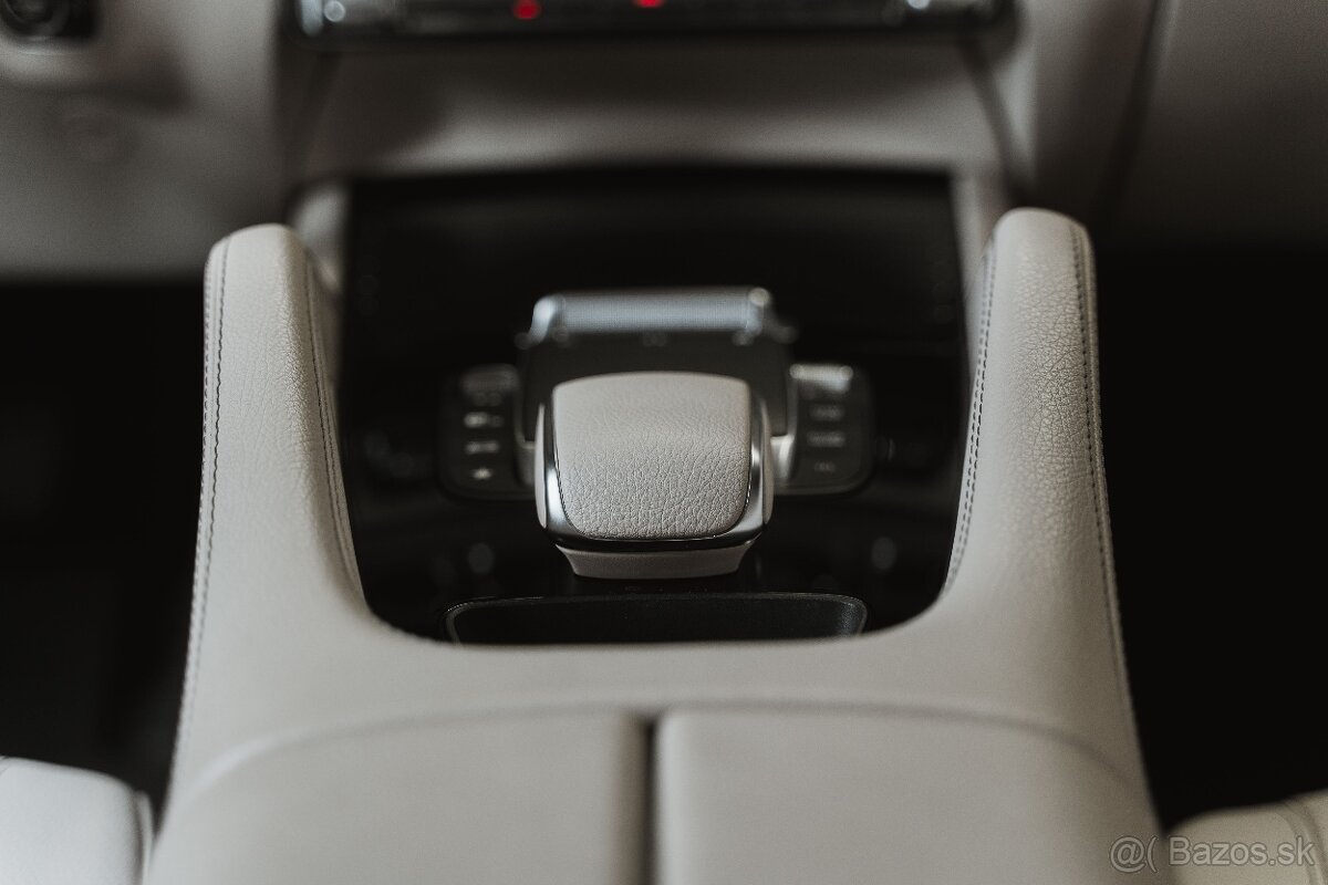 Mercedes-Benz GLE SUV 350D 4-Matic Sport Line A/T - 16