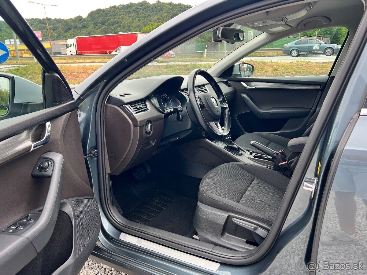 Škoda octavia scout 2.0 tdi 135kw - 16