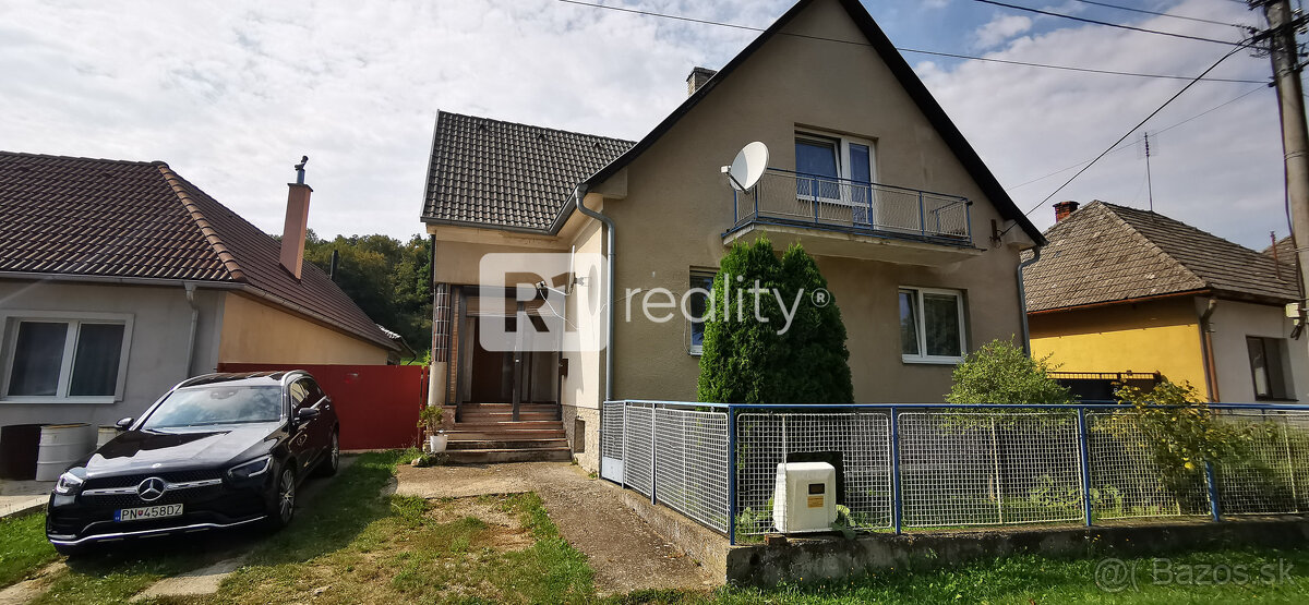 Rodinný dom s veľkým pozemkom 1779 m2 / Vaďovce pri Starej T - 16