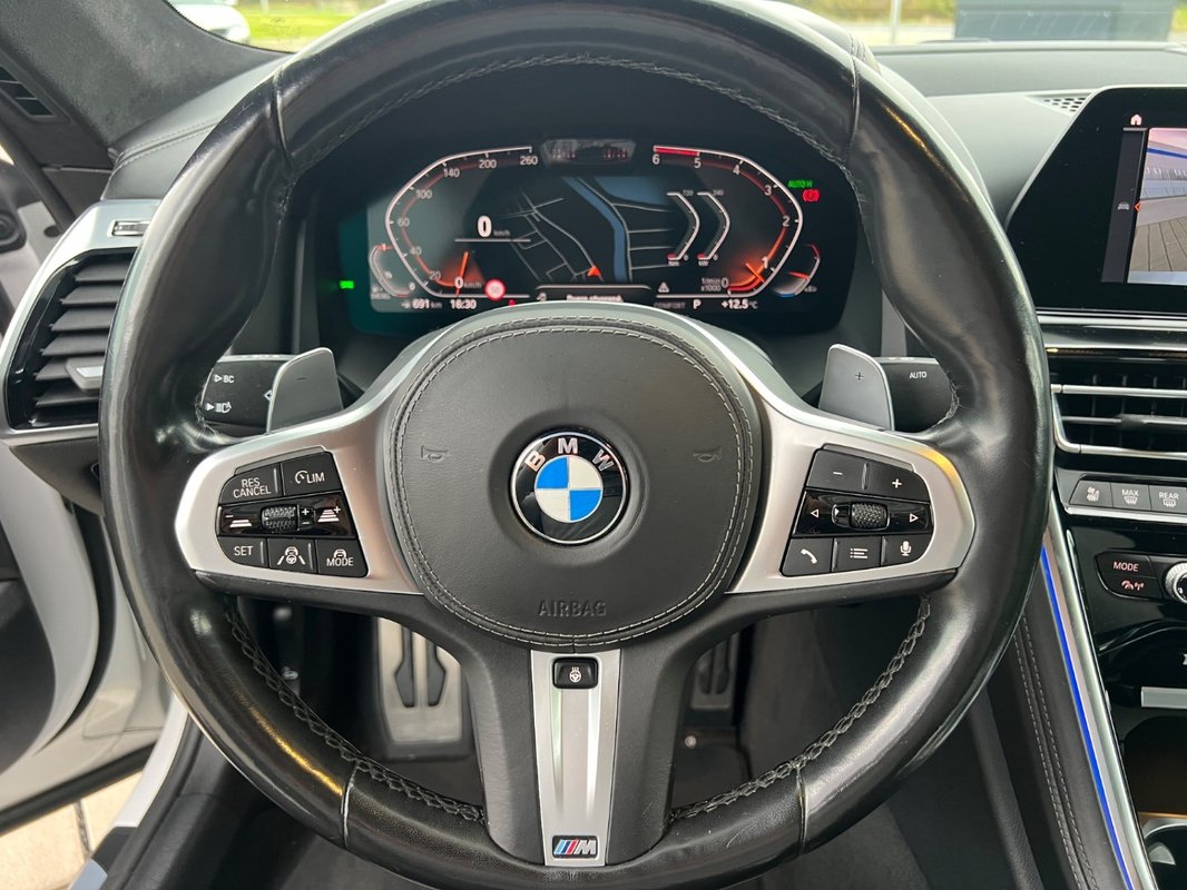 BMW Rad 8 Coupé 840d xDrive M-PERFORMANCE / SWAROVSKI - 16