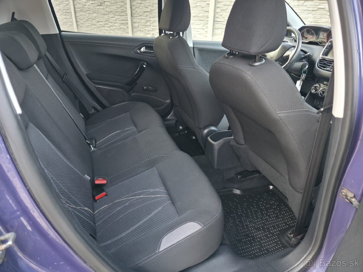 Peugeot 208 • 1.2 Benzín • 2014 • 180 Tisíc KM - 16