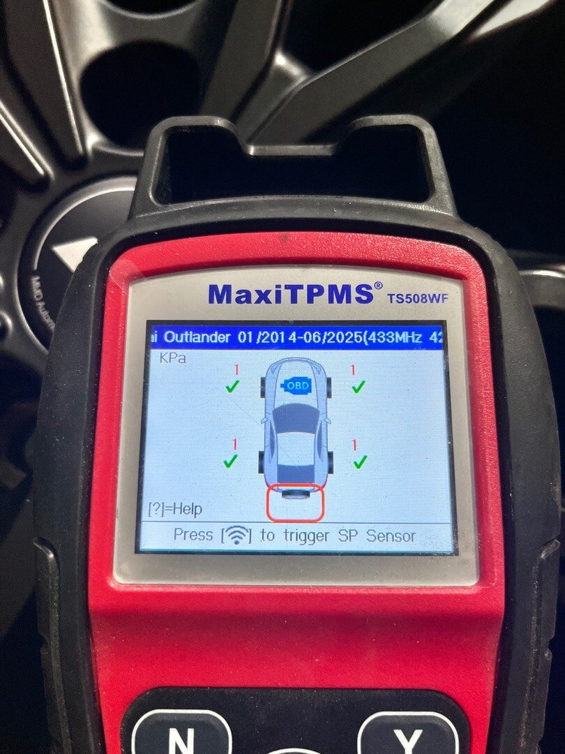 R17 Originál Alu Mitsubishi Outlander / Eclipse - ET 38 - 16