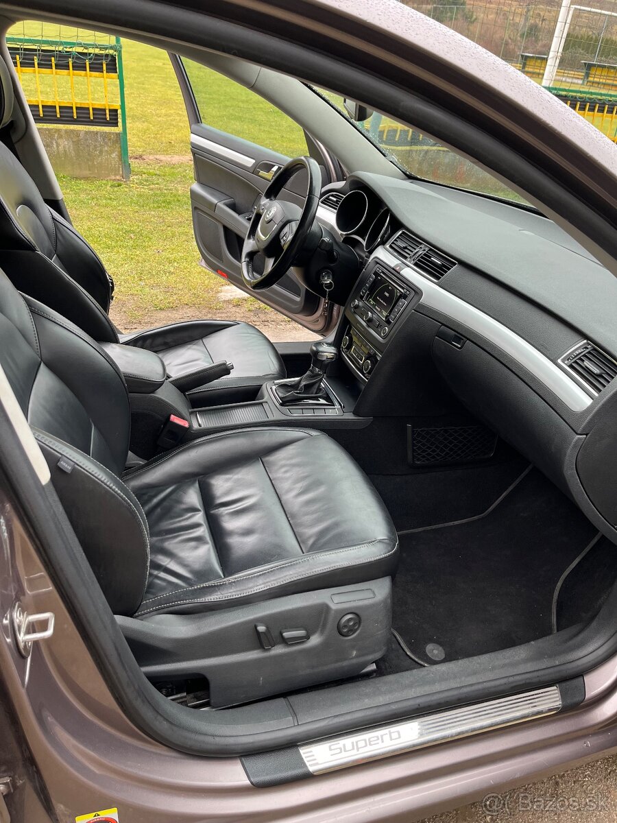 Skoda Superb Combi 2.0 TDI - 16