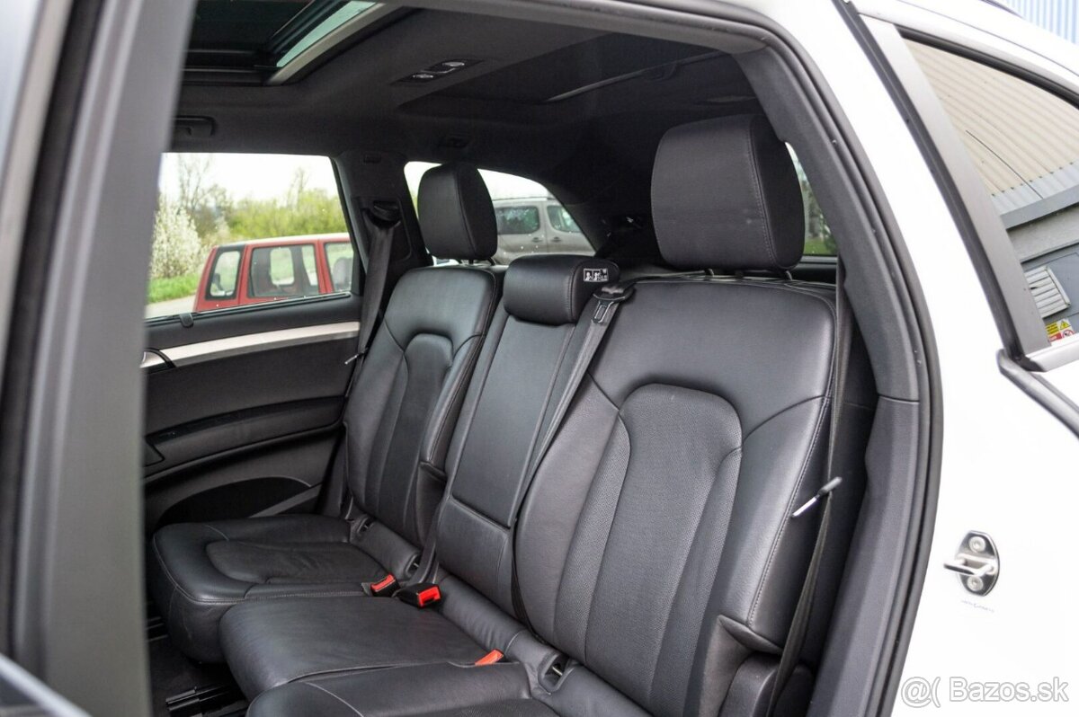 Audi Q7 3.0 Turbo Benzín Quattro 7Miest - 16