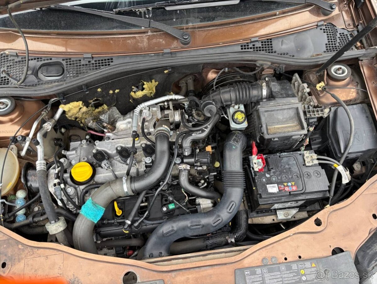 Dacia Duster 1.2 TCe 92kw ČR 1.maj. TZ - 16