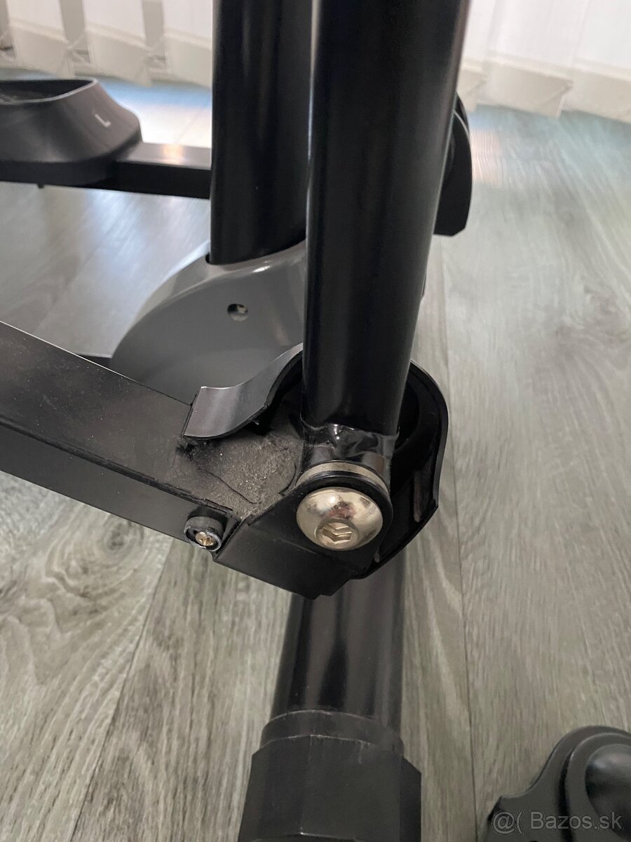 Elipticky trenažér - 16