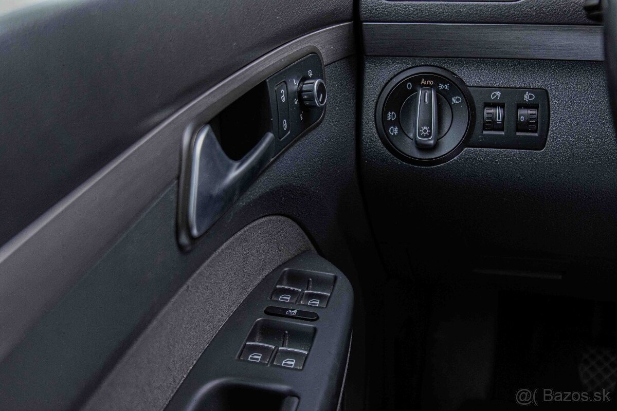 Volkswagen Touran 1.6 TDI Trendline - 16