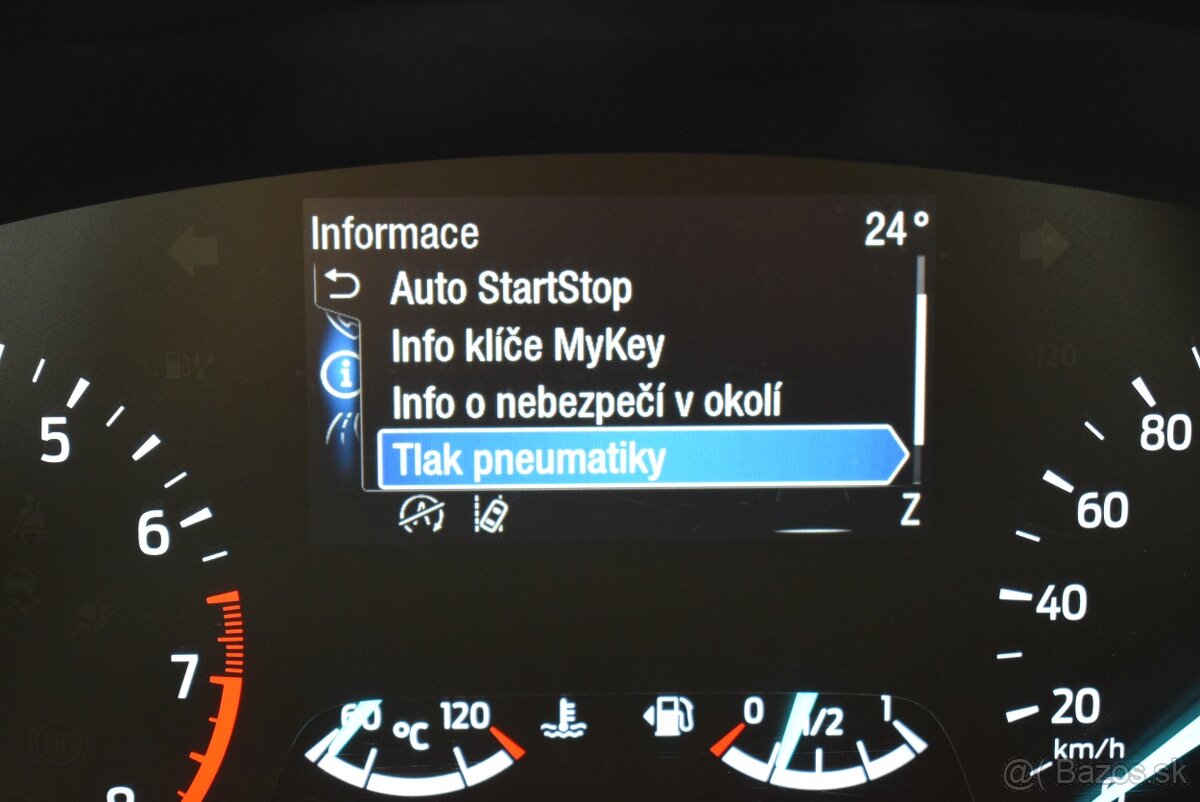 Ford Kuga 1,5 i 110 kW,Navi,najeto pouze71tkm,DPH - 16