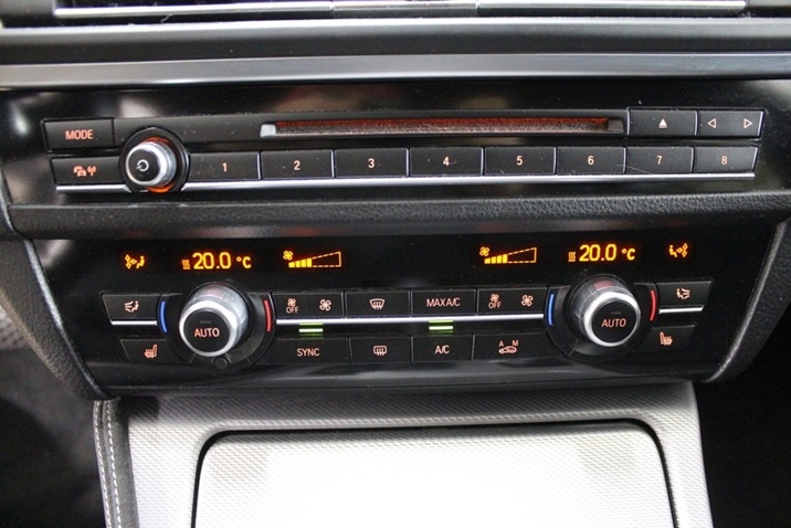 BMW Rad 5 Touring 530d xDrive - 16